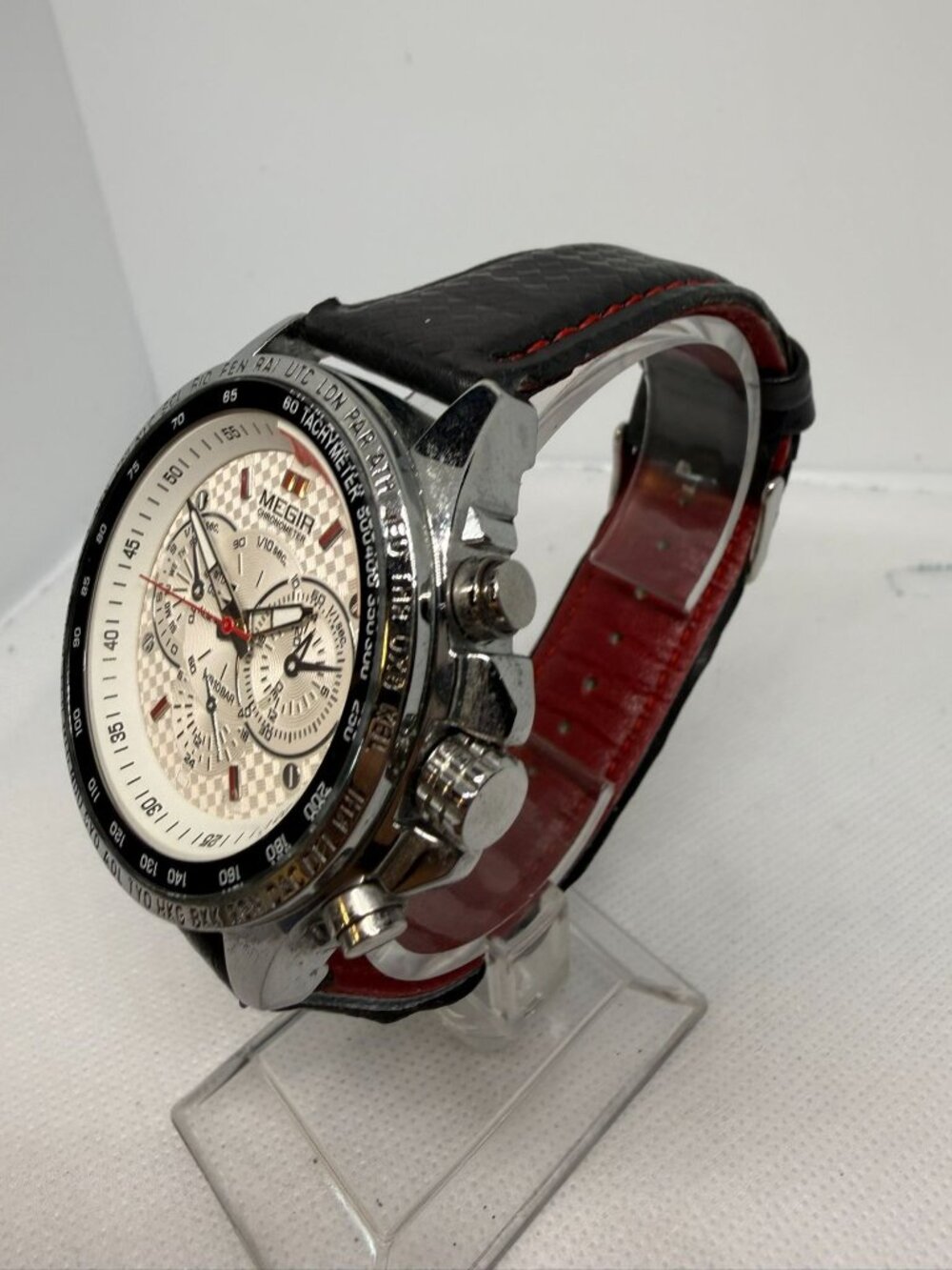 Megir 1010 Men White Dial Red Accent Chronograph Black Tachymeter Quartz Watch - Picture 2 of 12